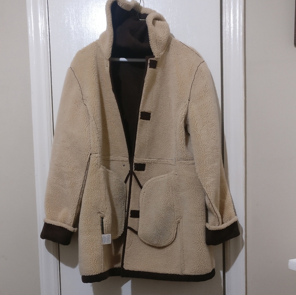 Lands'End Coat Size :6-8 ? - Picture 3 of 5